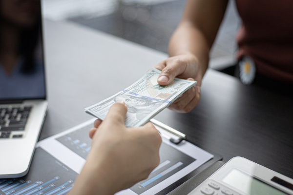 Menentukan Rate Card dari Karya Suaramu